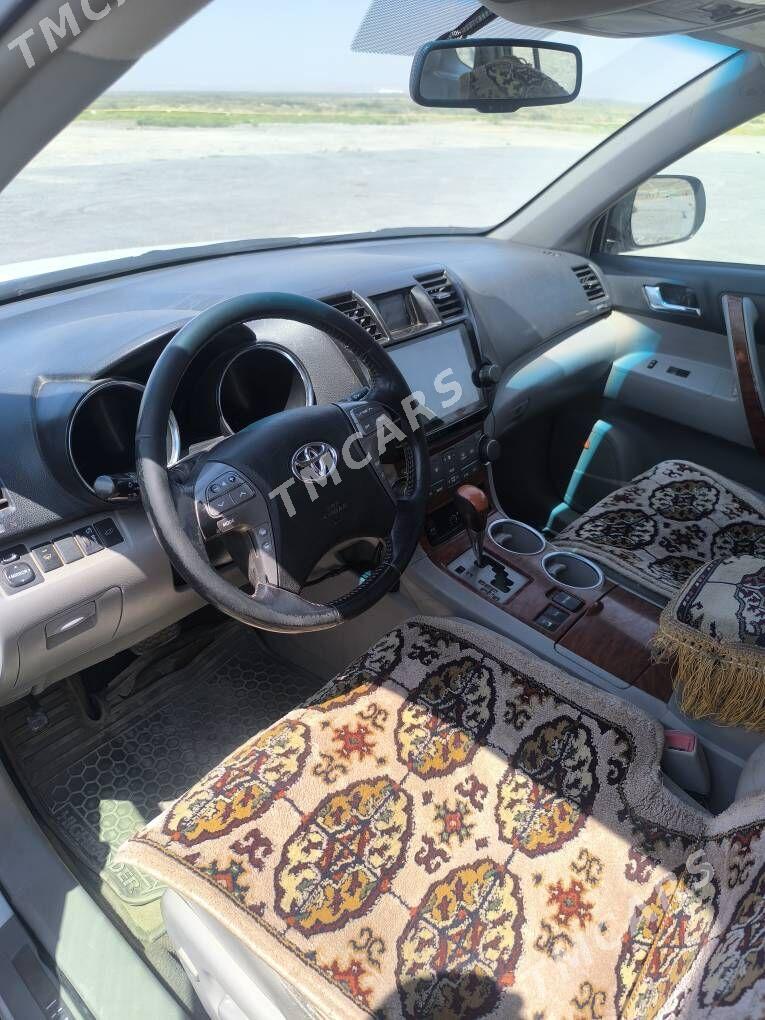 Toyota Highlander 2010 - 300 000 TMT - Магданлы - img 4