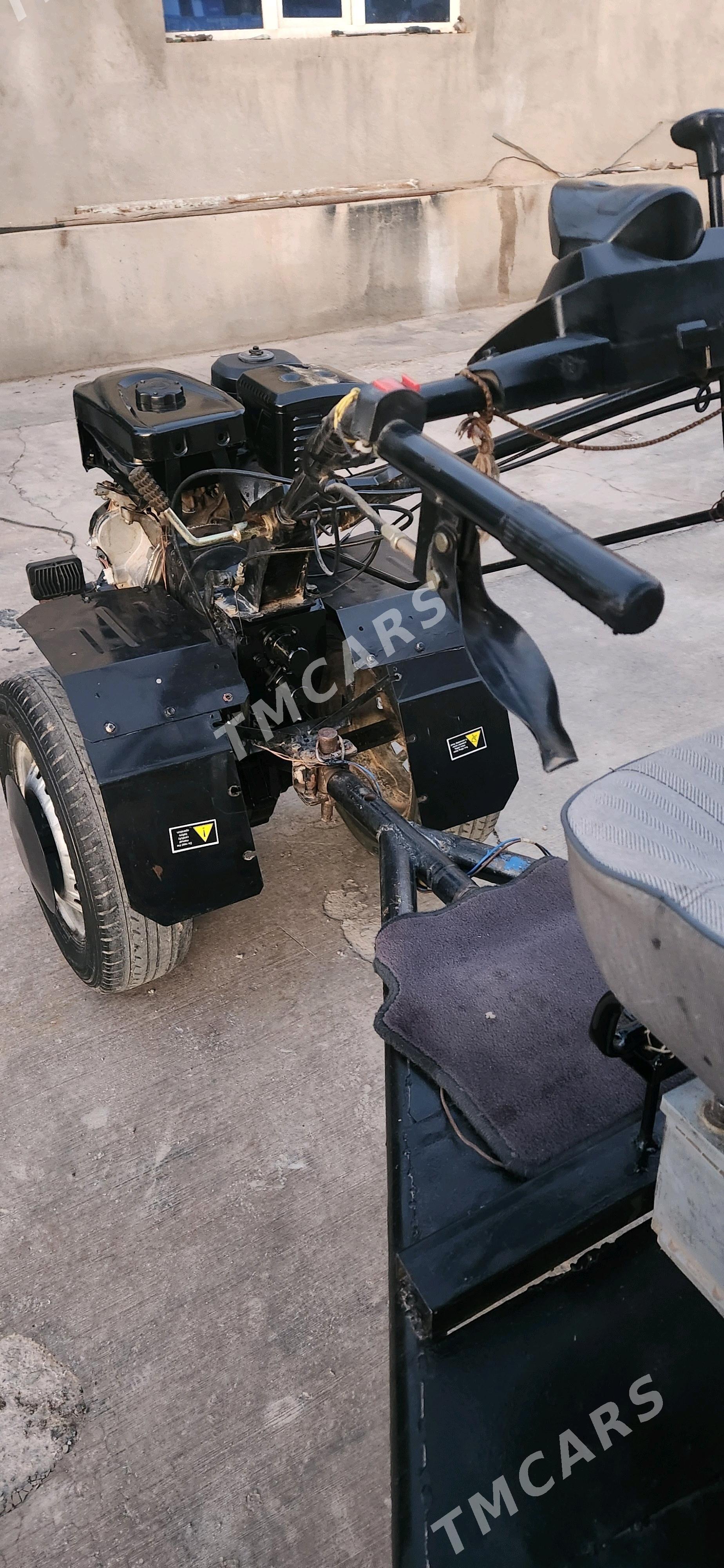 Yer suryan traktor - Şabat etr. - img 2