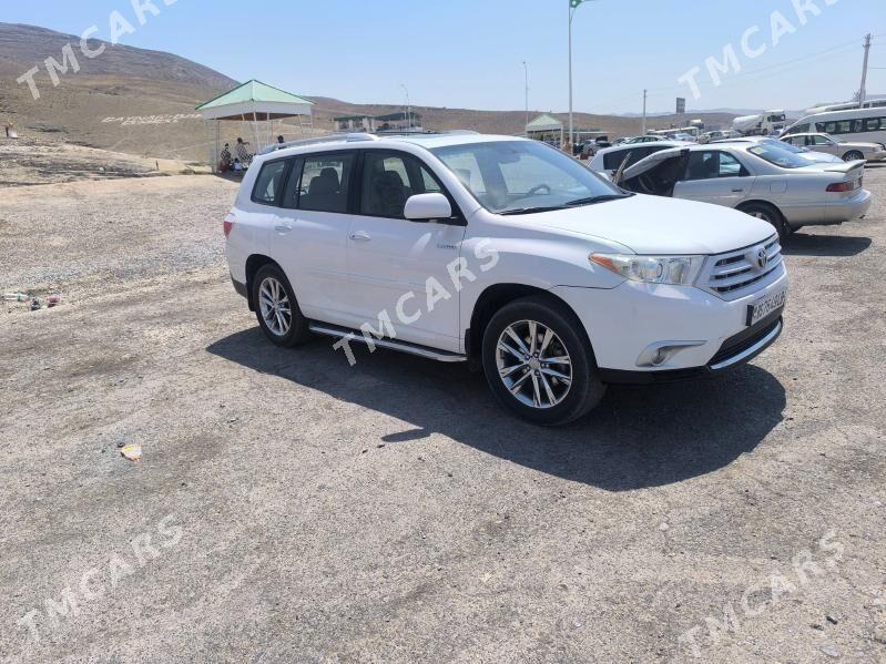 Toyota Highlander 2010 - 300 000 TMT - Магданлы - img 8