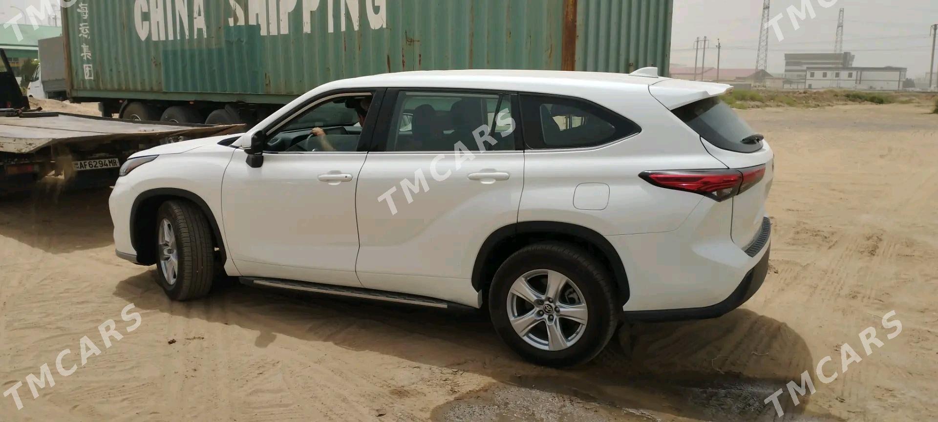 Toyota Highlander 2022 - 480 000 TMT - Балканабат - img 2