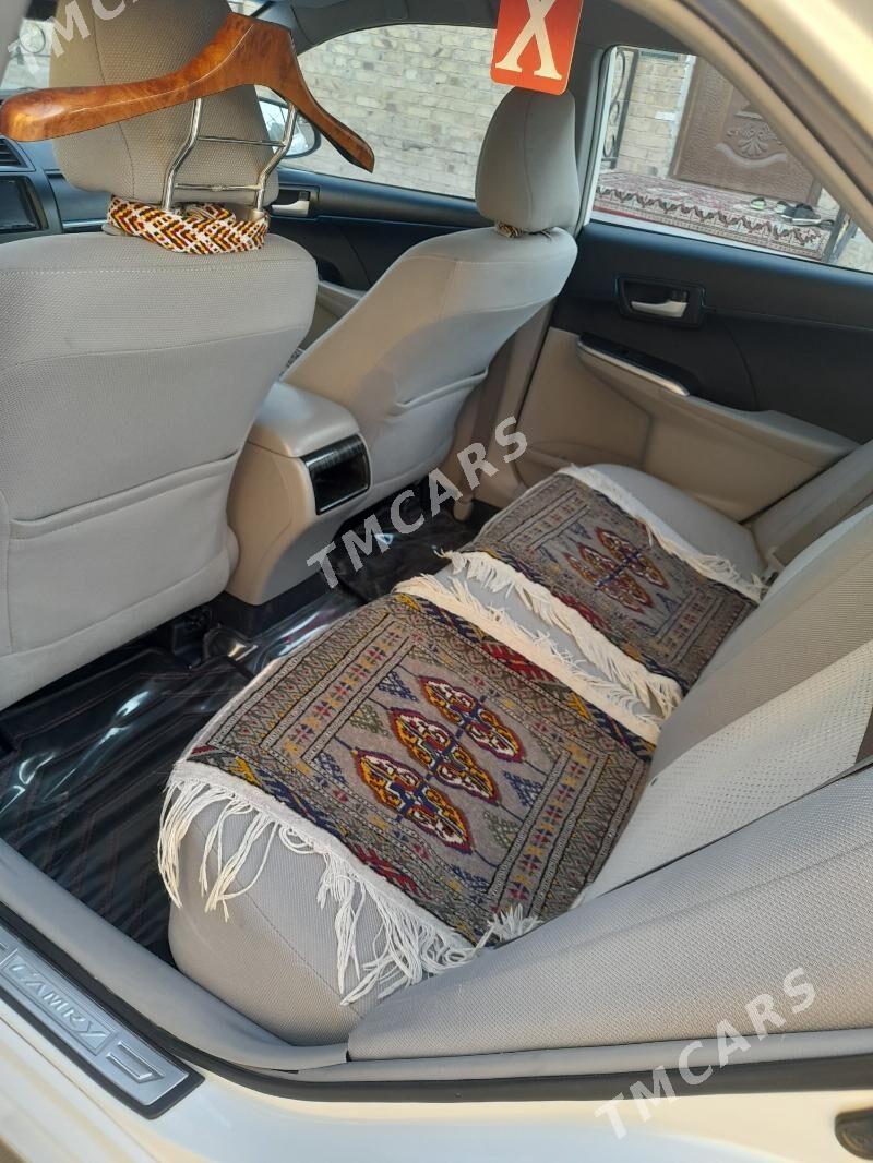 Toyota Camry 2012 - 220 000 TMT - Мары - img 3