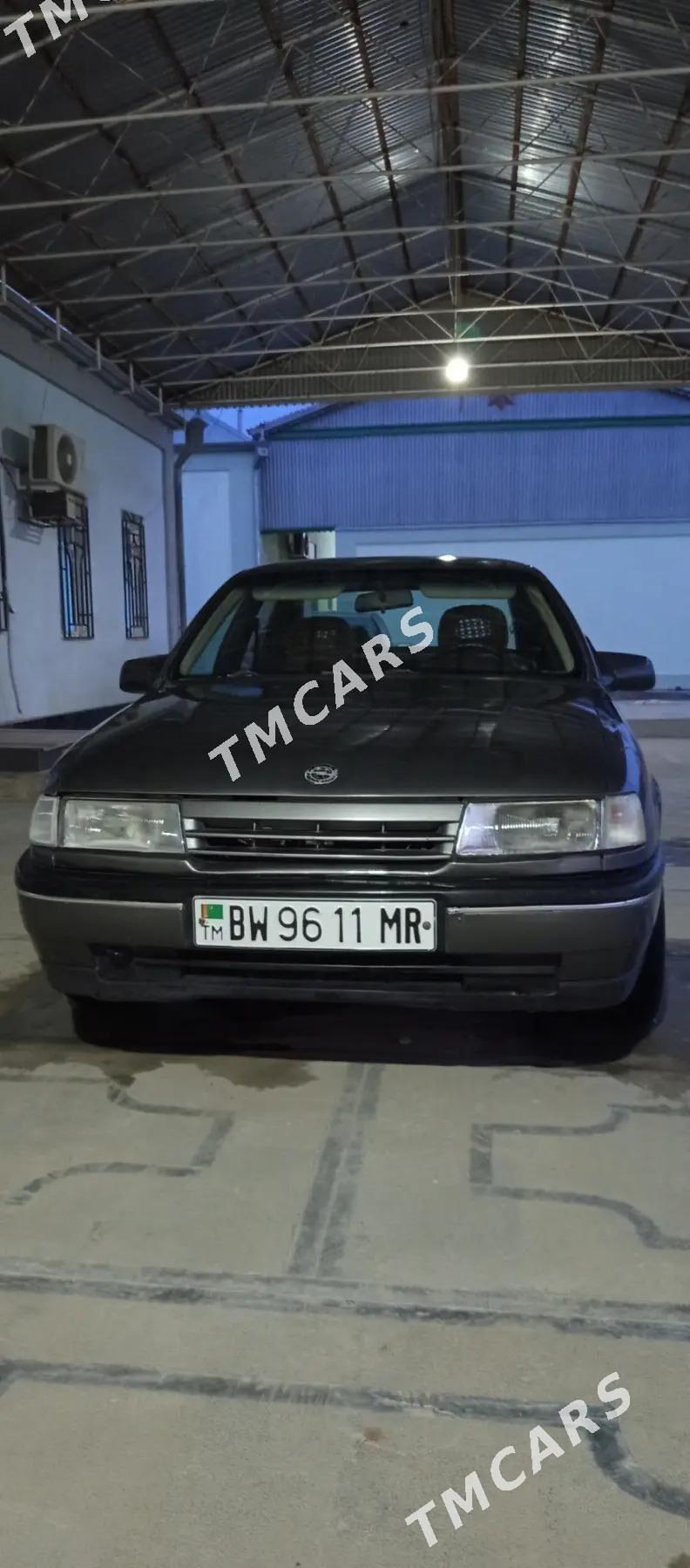 Opel Vectra 1989 - 30 000 TMT - Мургап - img 4