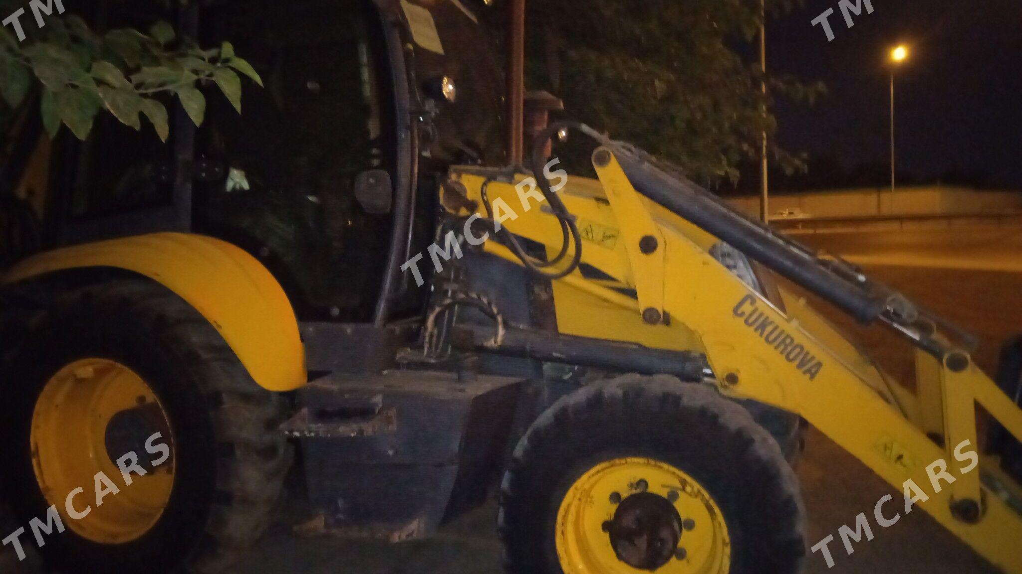 JCB 4CX ECO 2012 - 330 000 TMT - Mary - img 2