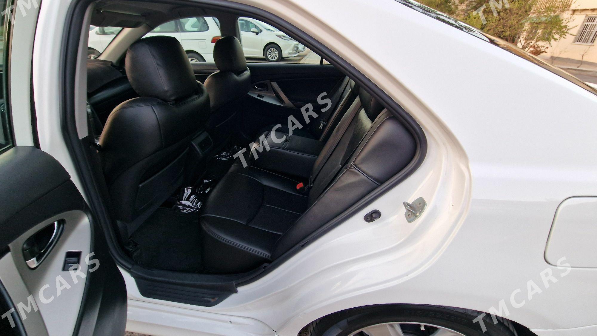 Toyota Camry 2010 - 215 000 TMT - Ашхабад - img 4