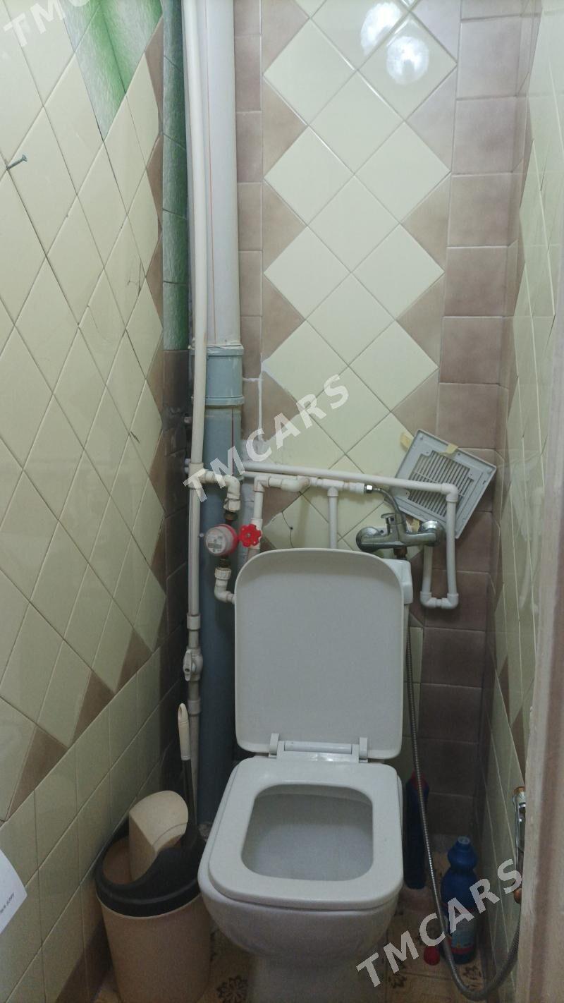 3Komnat 10mkr 2nji Etaj - 10 мкр - img 4