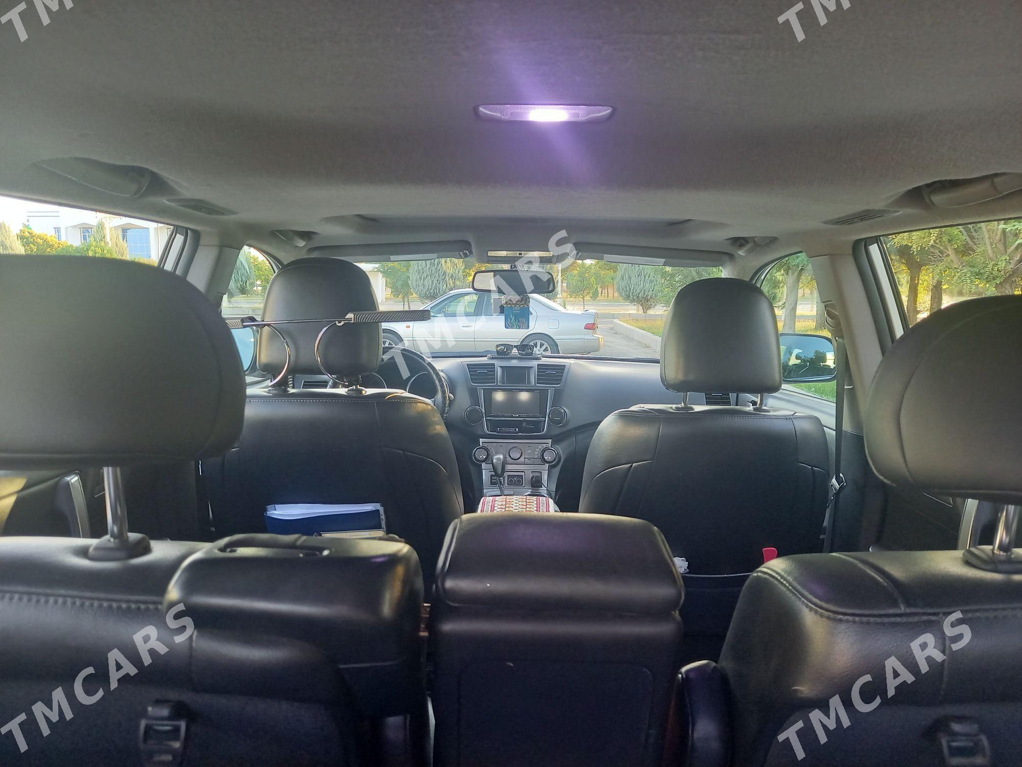 Toyota Highlander 2013 - 360 000 TMT - Ашхабад - img 9
