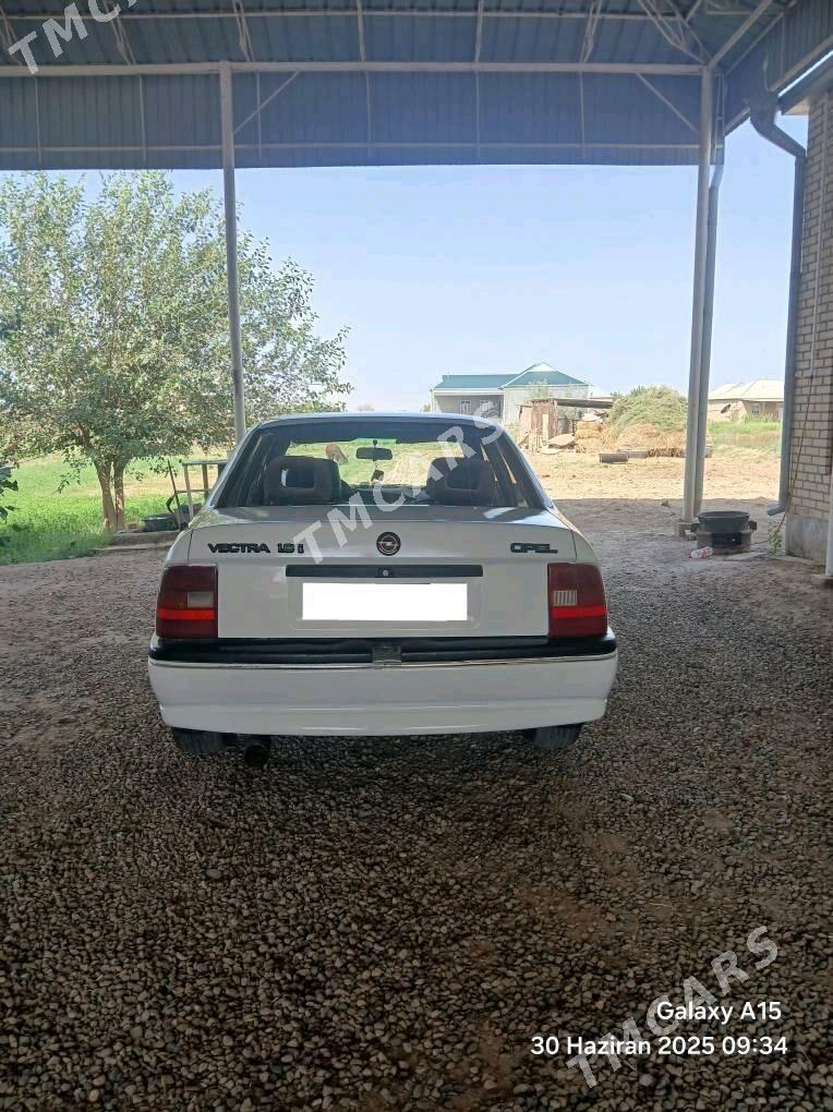 Opel Vectra 1991 - 27 000 TMT - Сакарчага - img 3