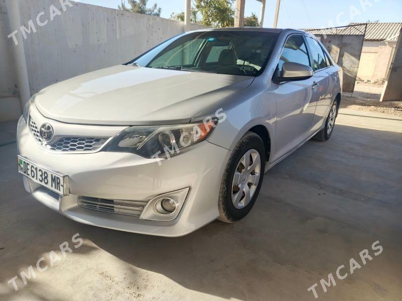 Toyota Camry 2013 - 230 000 TMT - Мары - img 2