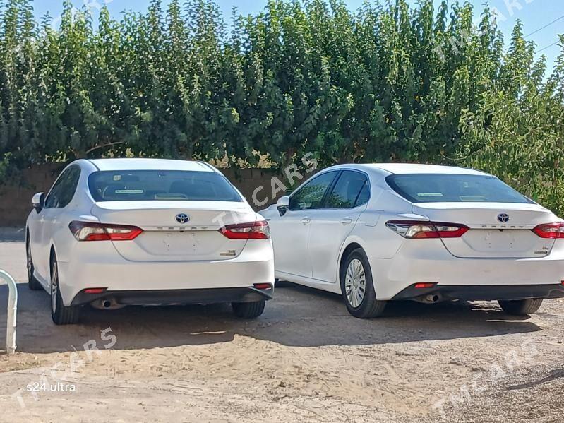 Toyota Camry 2020 - 220 000 TMT - Бузмеин - img 1