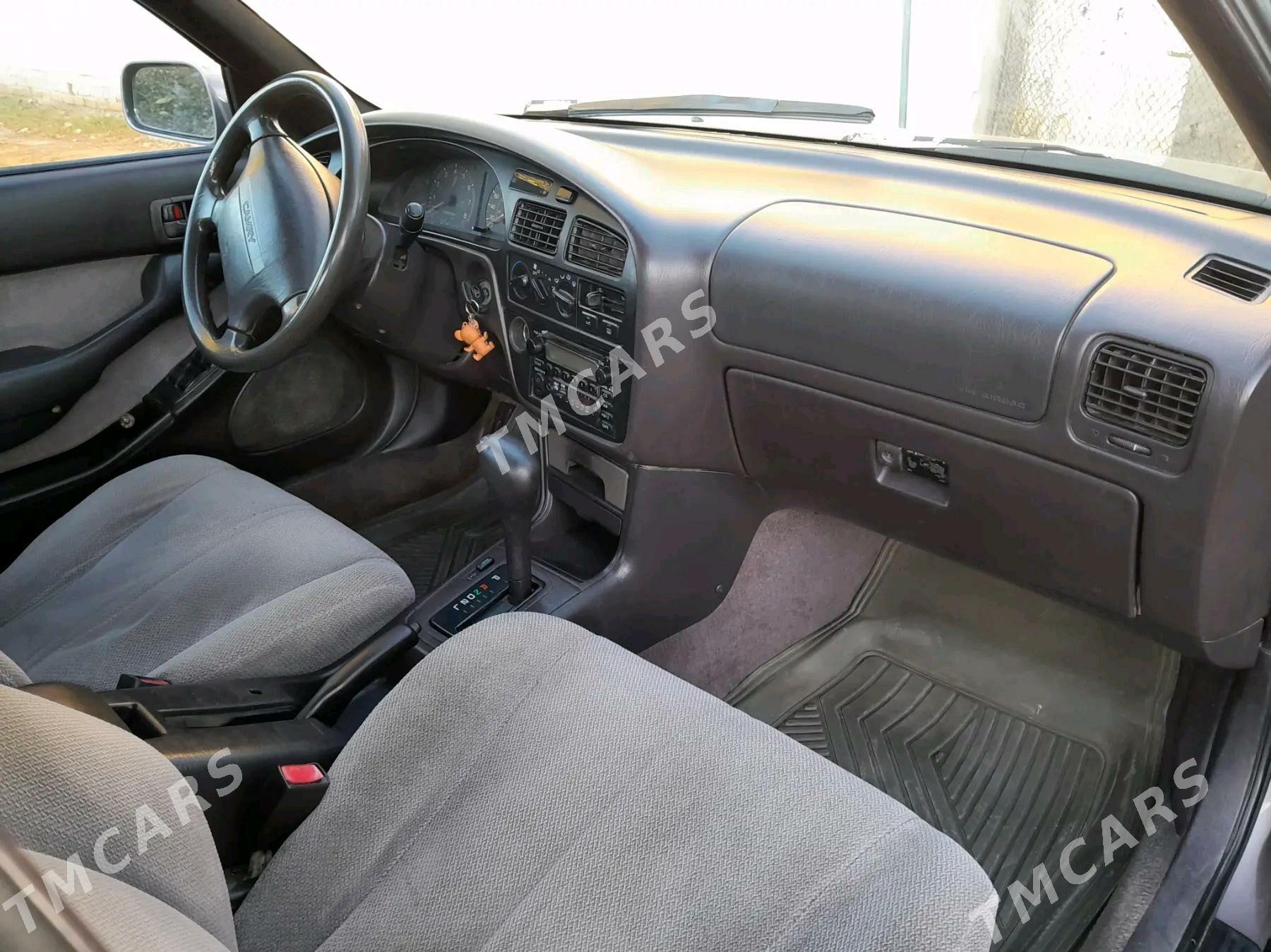 Toyota Camry 1995 - 98 000 TMT - Дашогуз - img 10