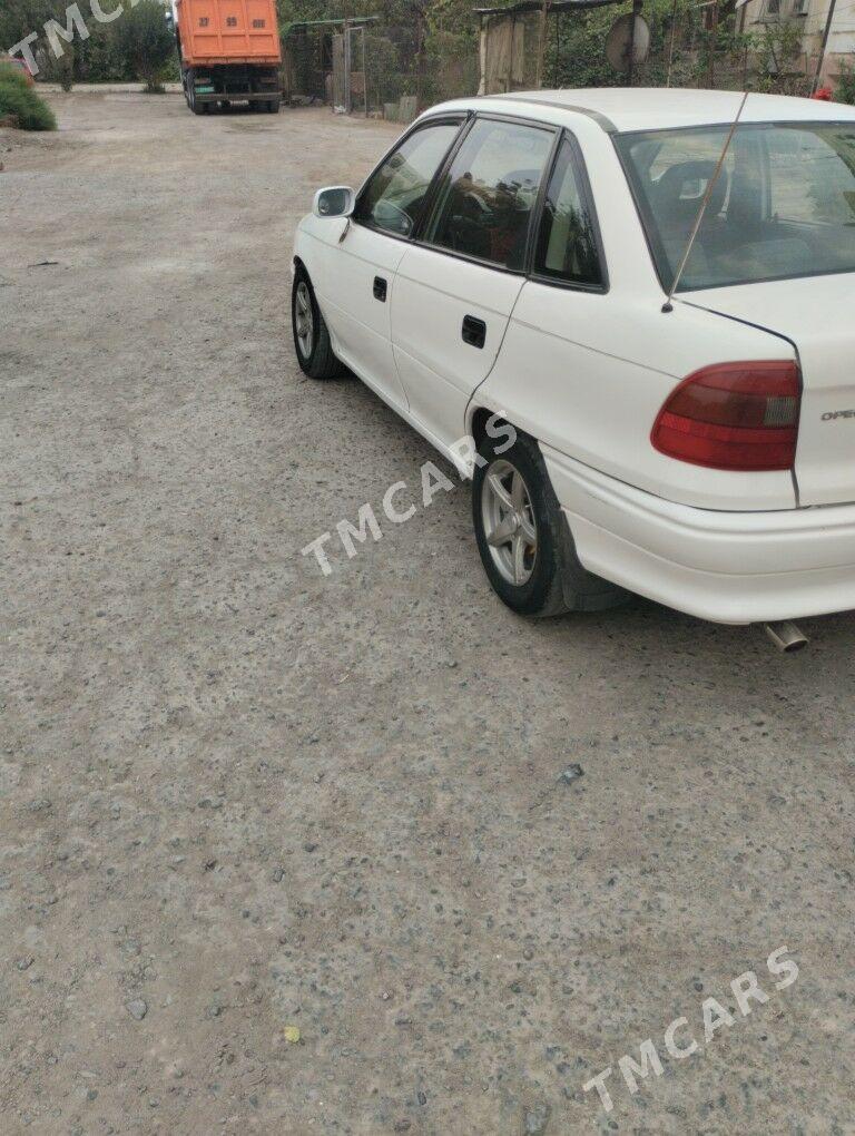 Opel Astra 1998 - 40 000 TMT - Дашогуз - img 3