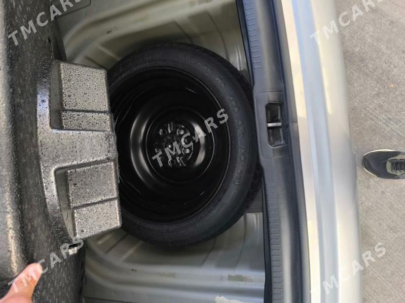Toyota Camry 2014 - 243 000 TMT - Дашогуз - img 2
