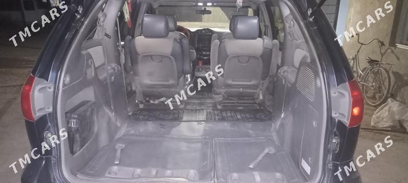 Toyota Sienna 2006 - 250 000 TMT - Мургап - img 3