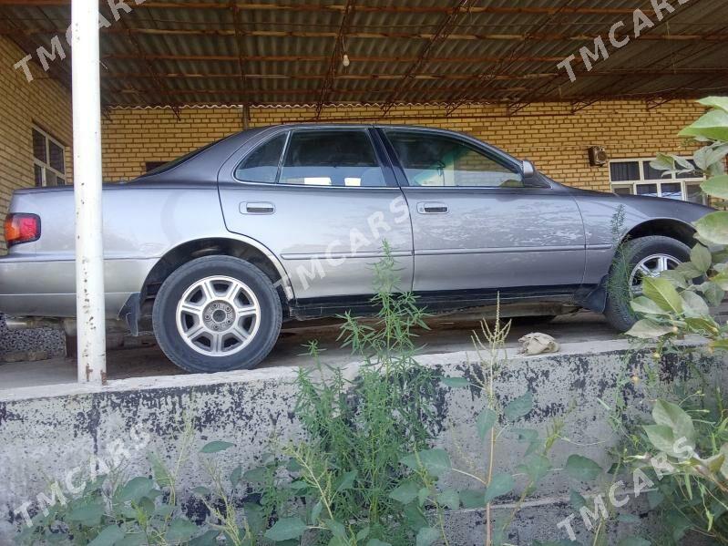 Toyota Camry 1993 - 100 000 TMT - Саят - img 3