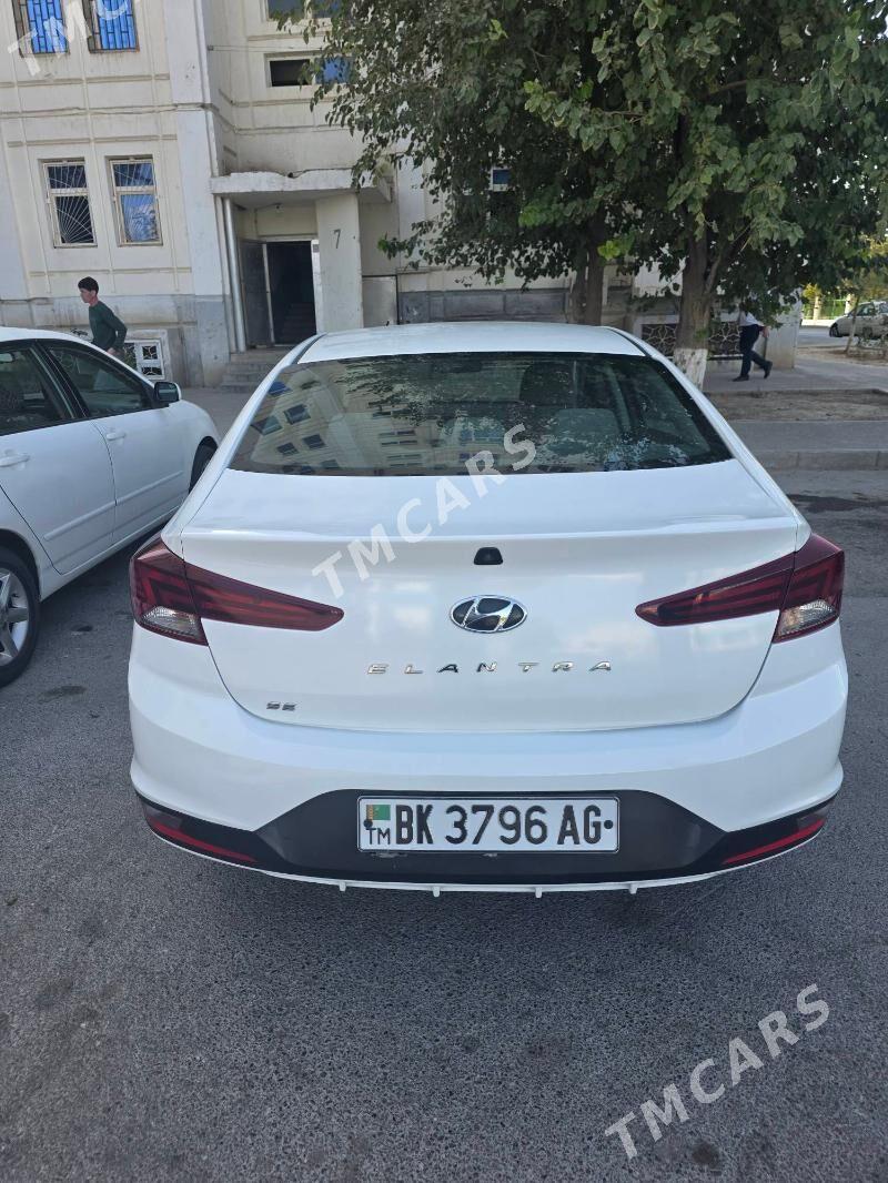 Hyundai Elantra 2019 - 205 000 TMT - Parahat 2 - img 5