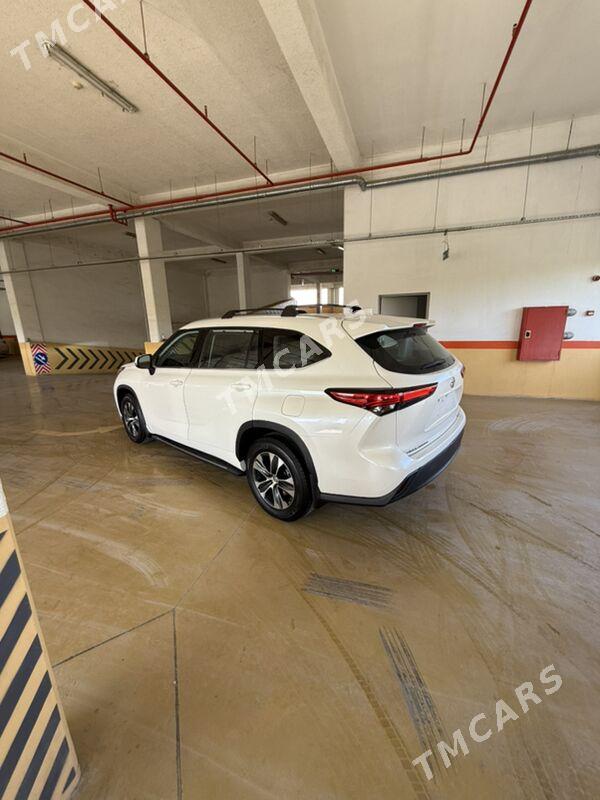 Toyota Highlander 2022 - 630 400 TMT - Ашхабад - img 4