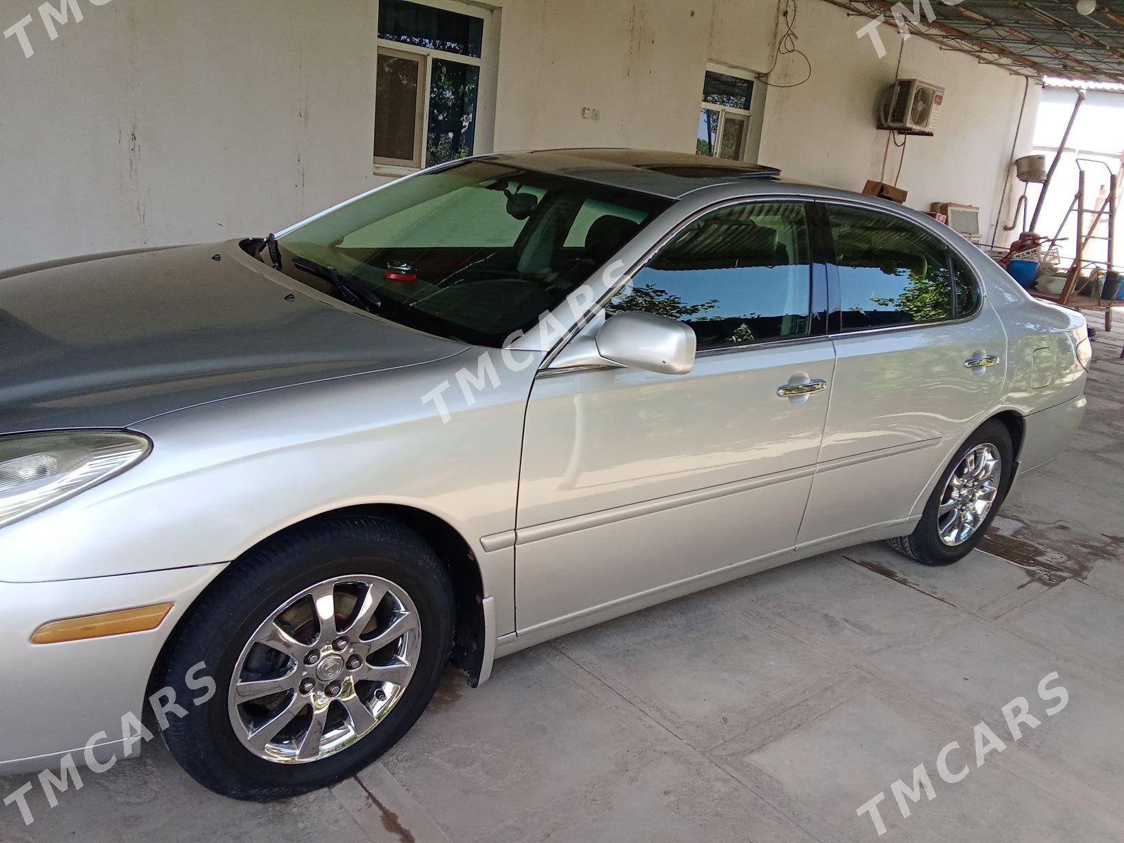 Lexus ES 300 2002 - 170 000 TMT - Фарап - img 3