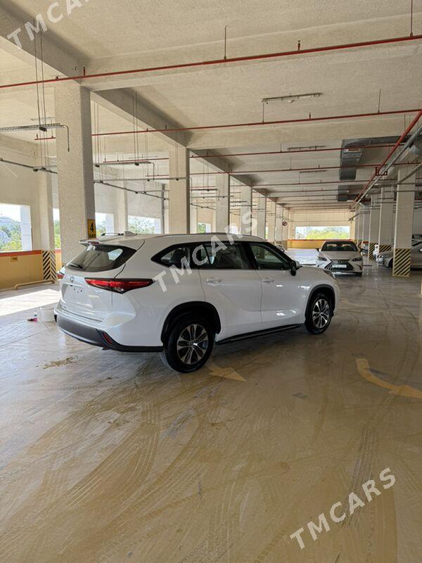 Toyota Highlander 2021 - 591 000 TMT - Ашхабад - img 5