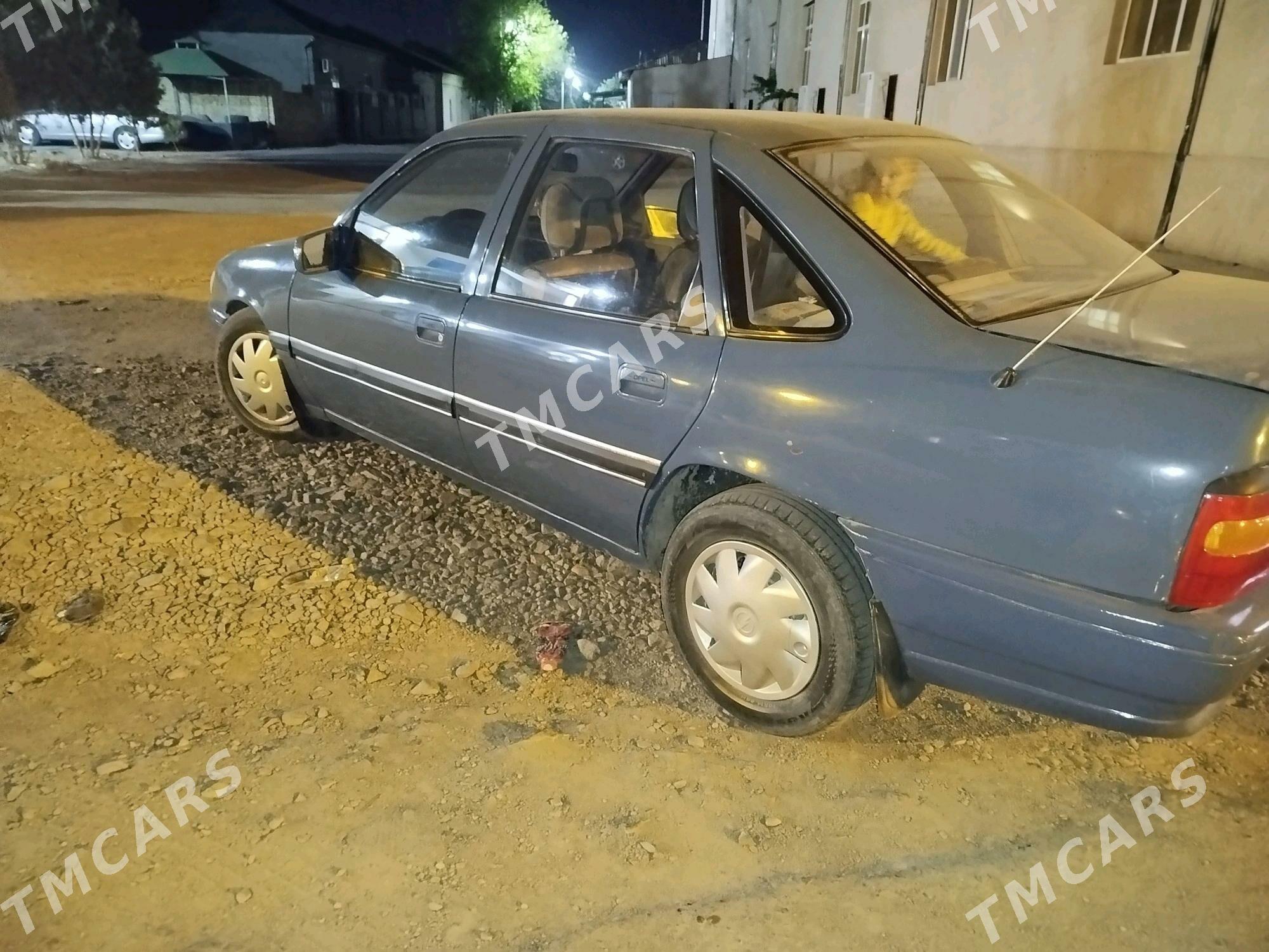 Opel Vectra 1998 - 40 000 TMT - Дашогуз - img 5