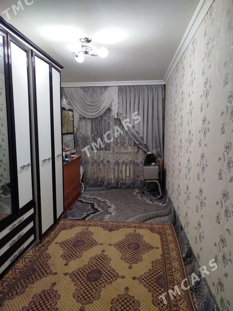11 мкр 4/2 этаж 2 ком - 11 mkr - img 4