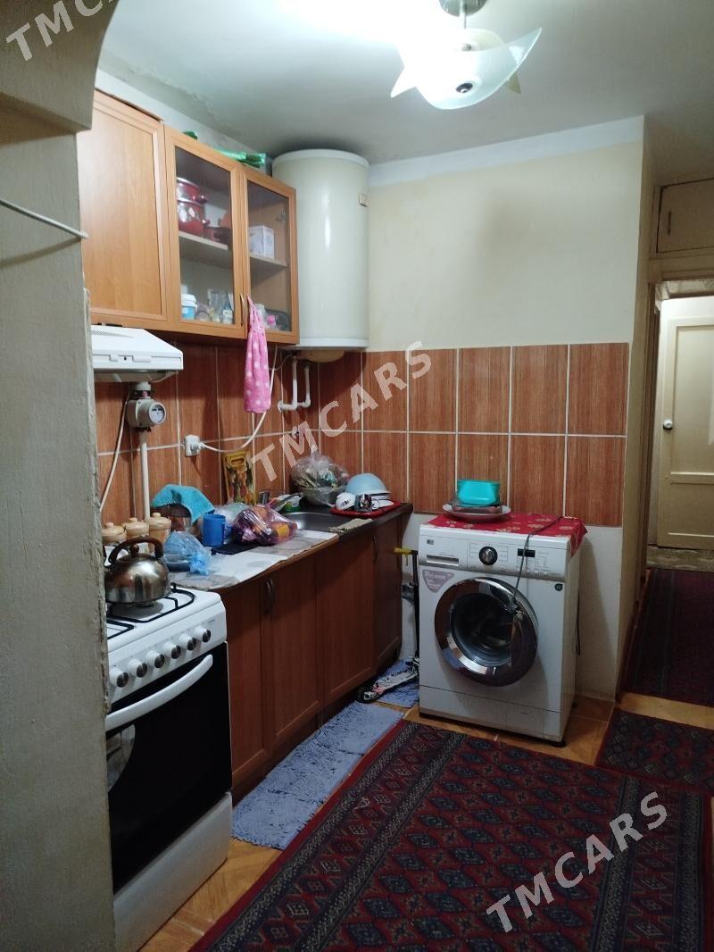 11 мкр 4/2 этаж 2 ком - 11 мкр - img 2
