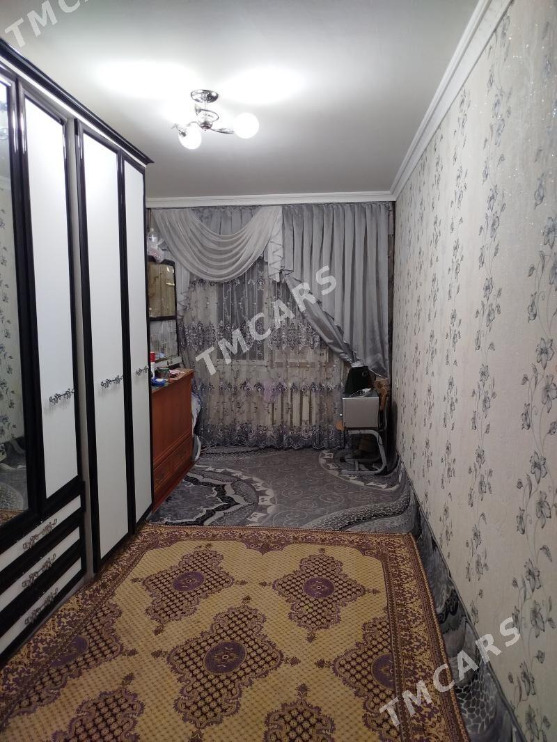 11 мкр 4/2 этаж 2 ком - 11 мкр - img 5