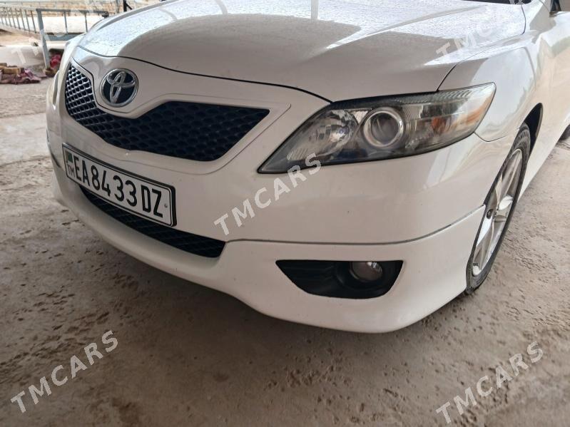 Toyota Camry 2010 - 230 000 TMT - Köneürgenç - img 5
