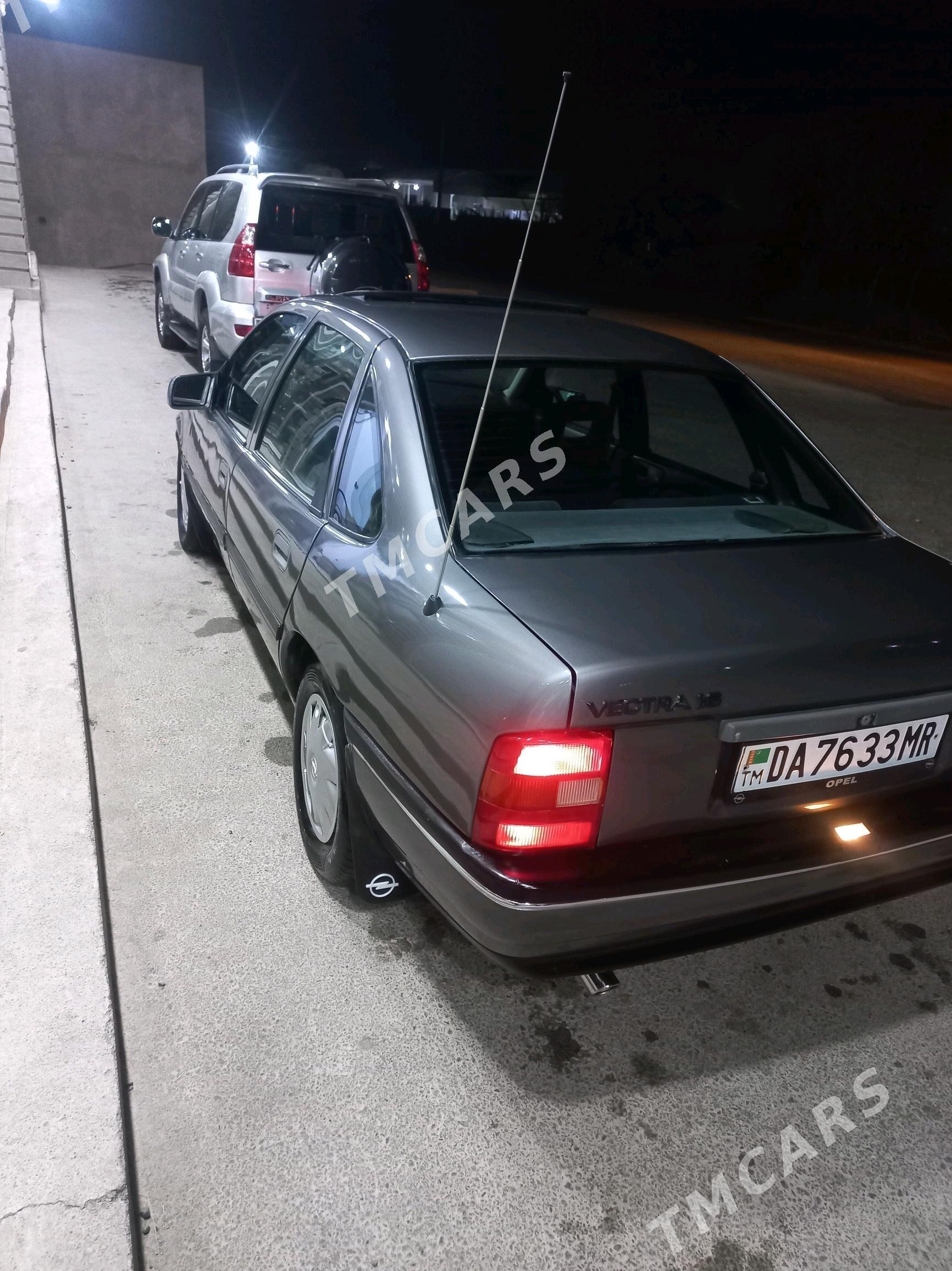 Opel Vectra 1990 - 29 000 TMT - Мары - img 2