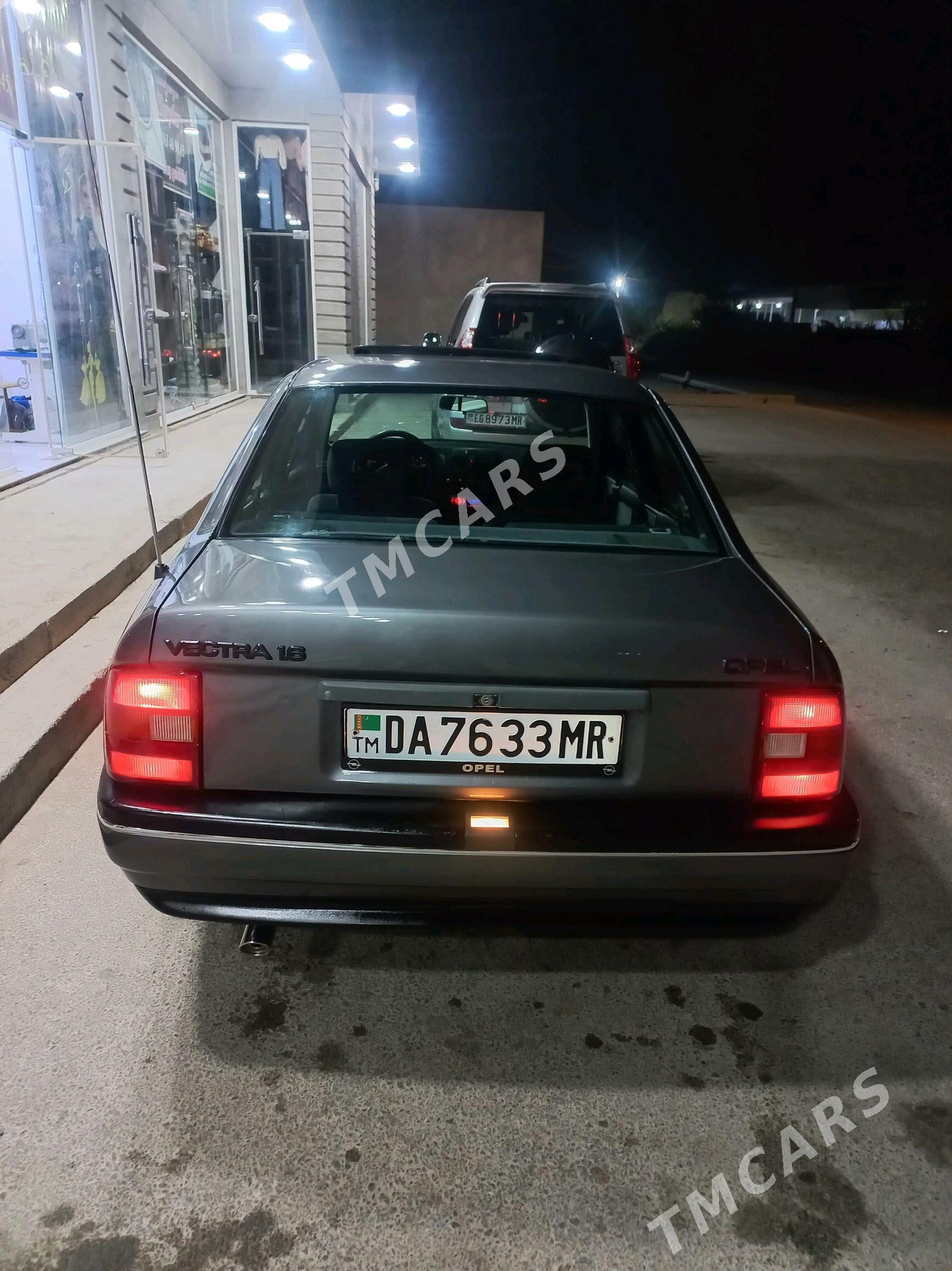 Opel Vectra 1990 - 29 000 TMT - Мары - img 3