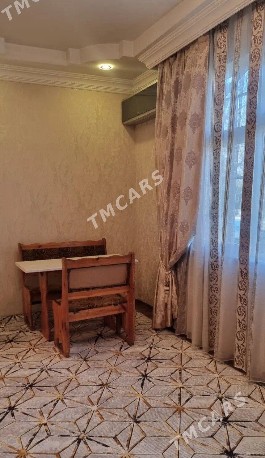 Eýesinden Arenda Gowdan W - Гаудан "В" - img 7