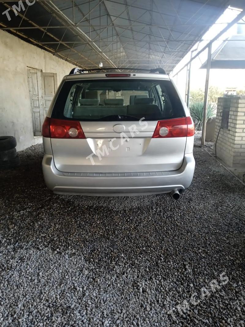 Toyota Sienna 2006 - 146 000 TMT - Мургап - img 3