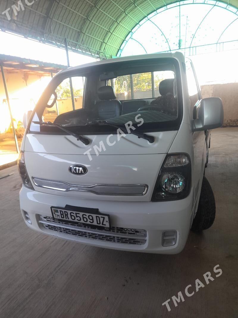 Kia Bongo 2016 - 260 000 TMT - Шабатский этрап - img 2