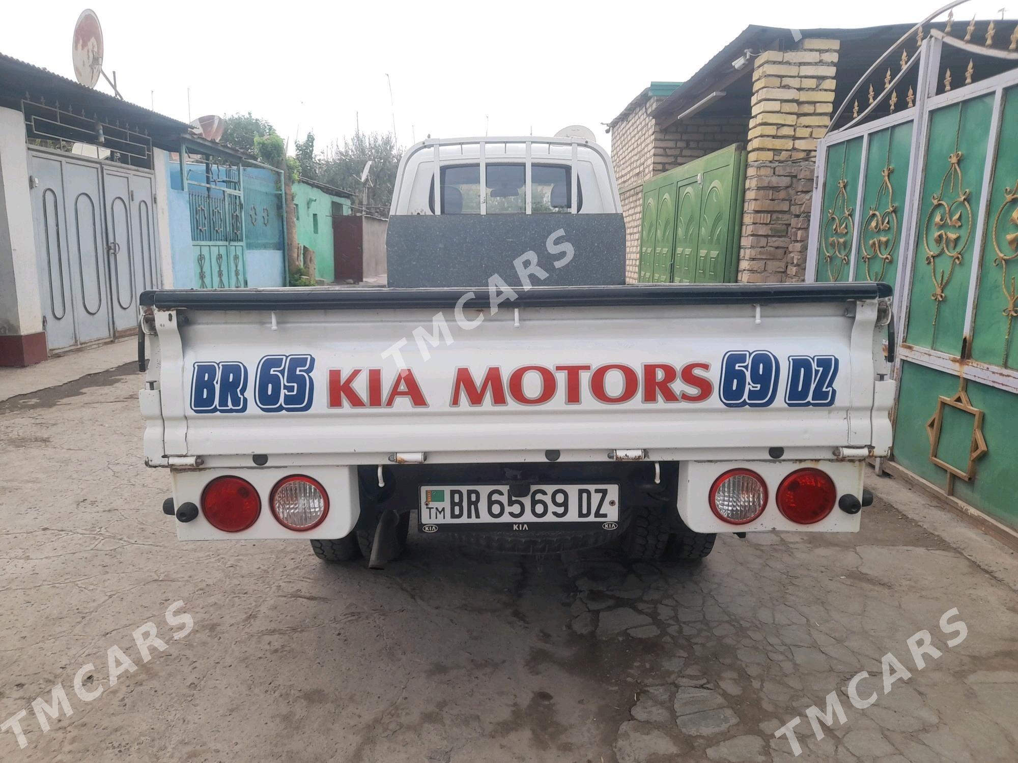 Kia Bongo 2016 - 260 000 TMT - Шабатский этрап - img 4