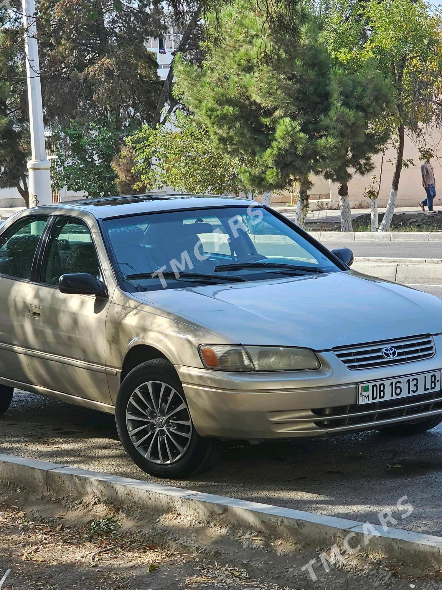 Toyota Camry 1998 - 122 000 TMT - Туркменабат - img 3
