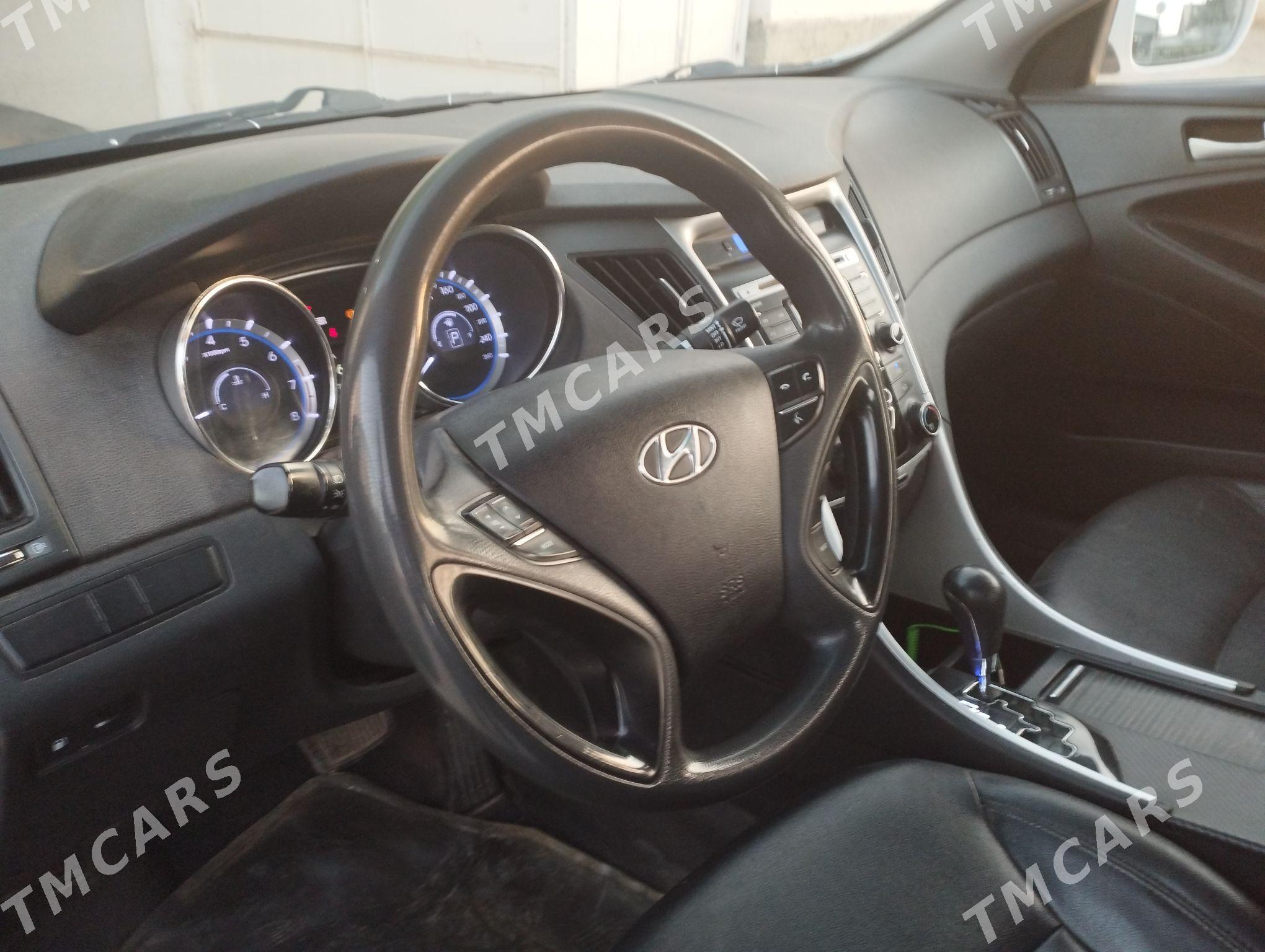 Hyundai Sonata 2010 - 140 000 TMT - Kaka - img 9