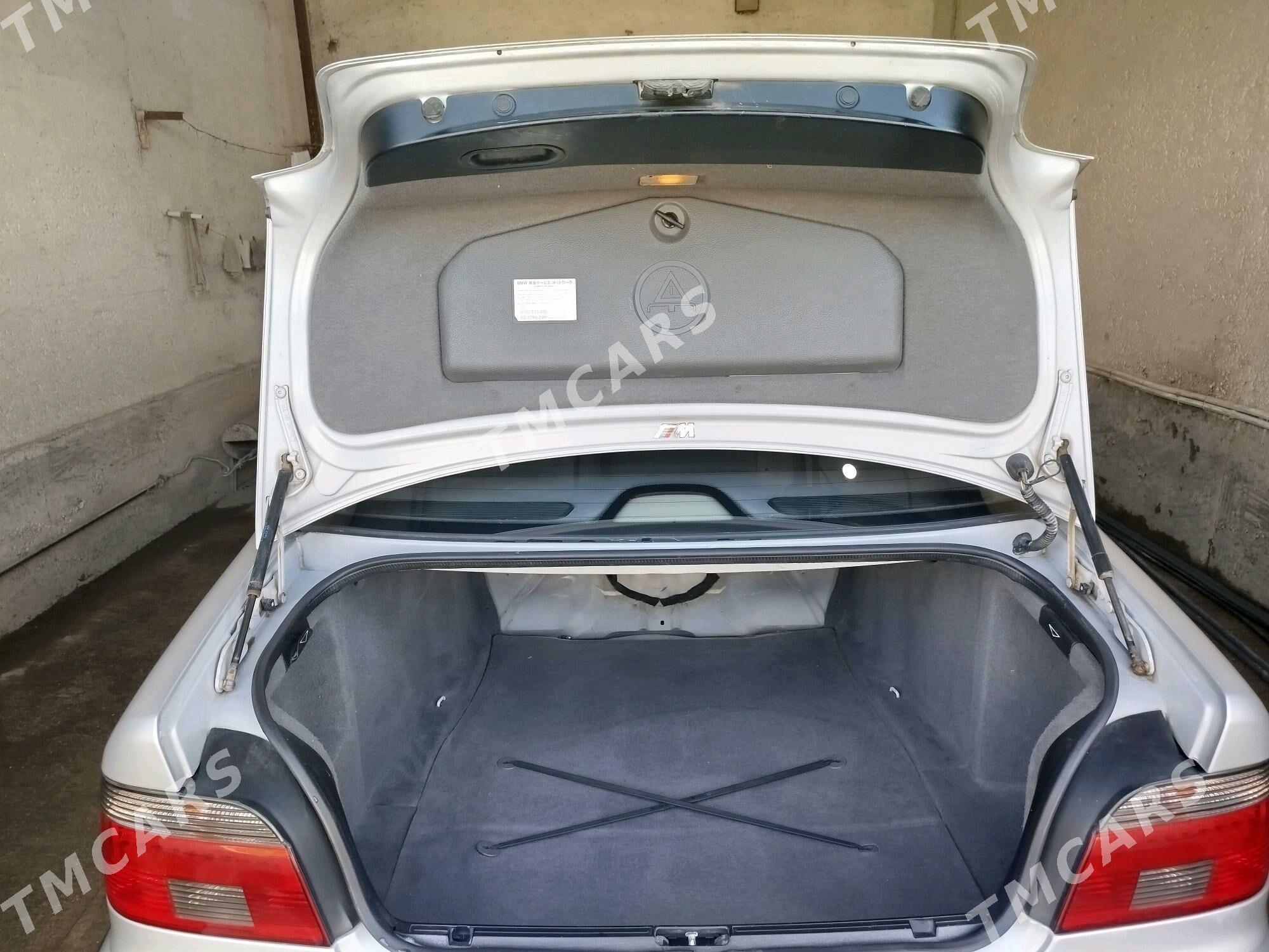 BMW E39 2000 - 125 000 TMT - Gyzylarbat - img 5