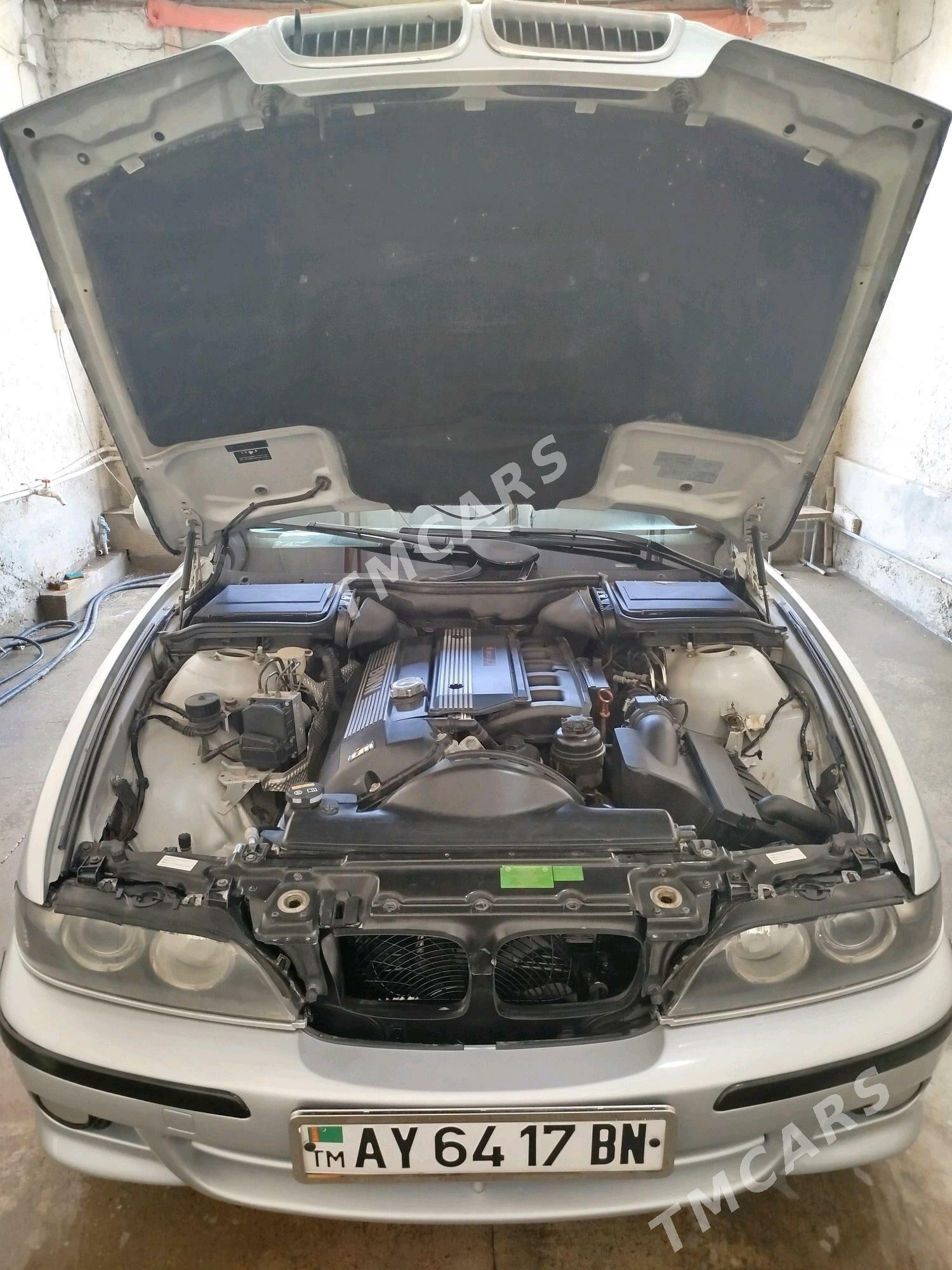 BMW E39 2000 - 125 000 TMT - Gyzylarbat - img 6