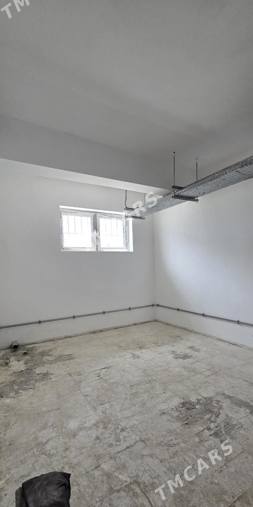Gurtly podwal Hususy 256m² - Ашхабад - img 2