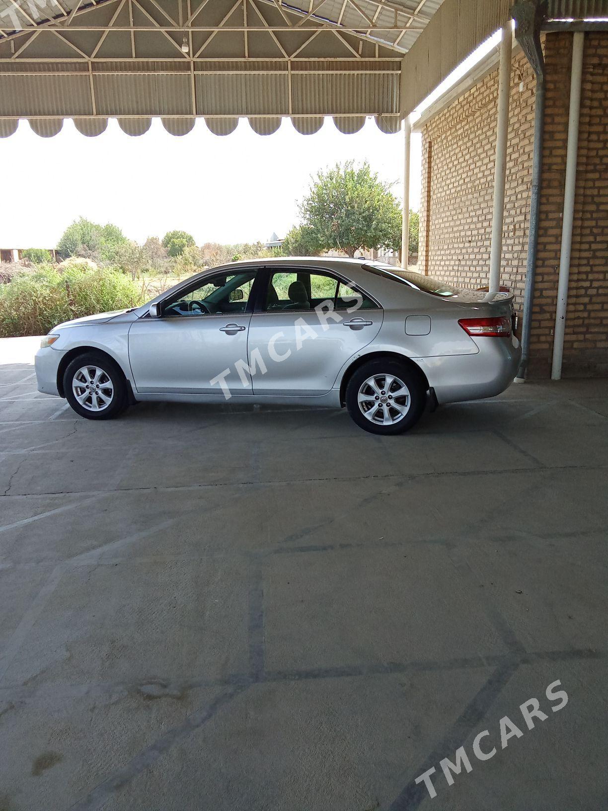 Toyota Camry 2010 - 180 000 TMT - Сакарчага - img 5