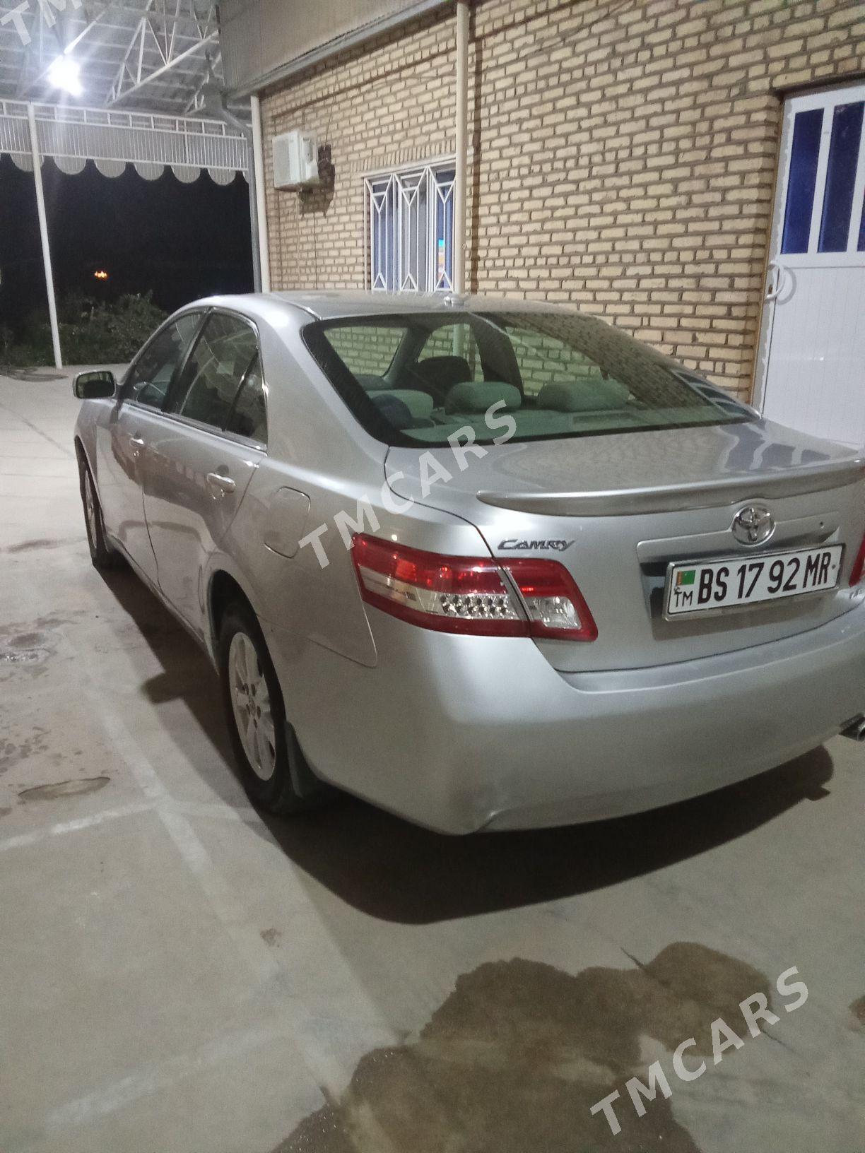 Toyota Camry 2010 - 180 000 TMT - Сакарчага - img 3