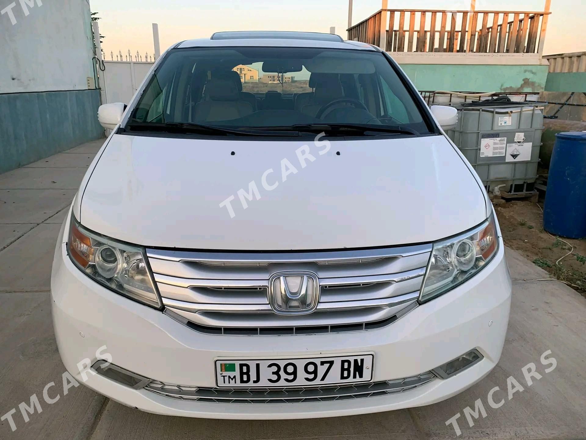 Honda Odyssey 2012 - 200 000 TMT - Türkmenbaşy - img 8