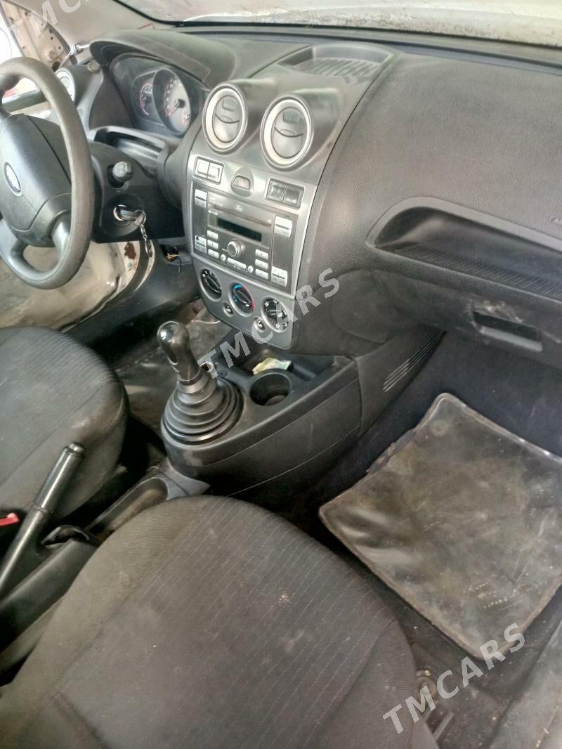 Ford Figo 2011 - 73 000 TMT - Hitrowka - img 5