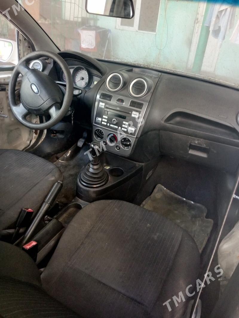 Ford Figo 2011 - 73 000 TMT - Hitrowka - img 3