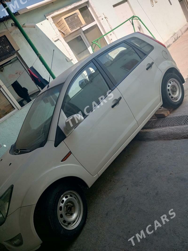 Ford Figo 2011 - 73 000 TMT - Hitrowka - img 6