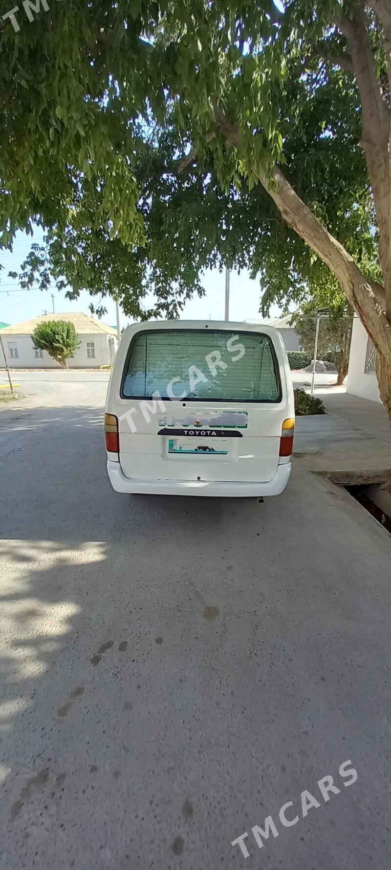 Toyota Hiace 2000 - 95 000 TMT - Ашхабад - img 3