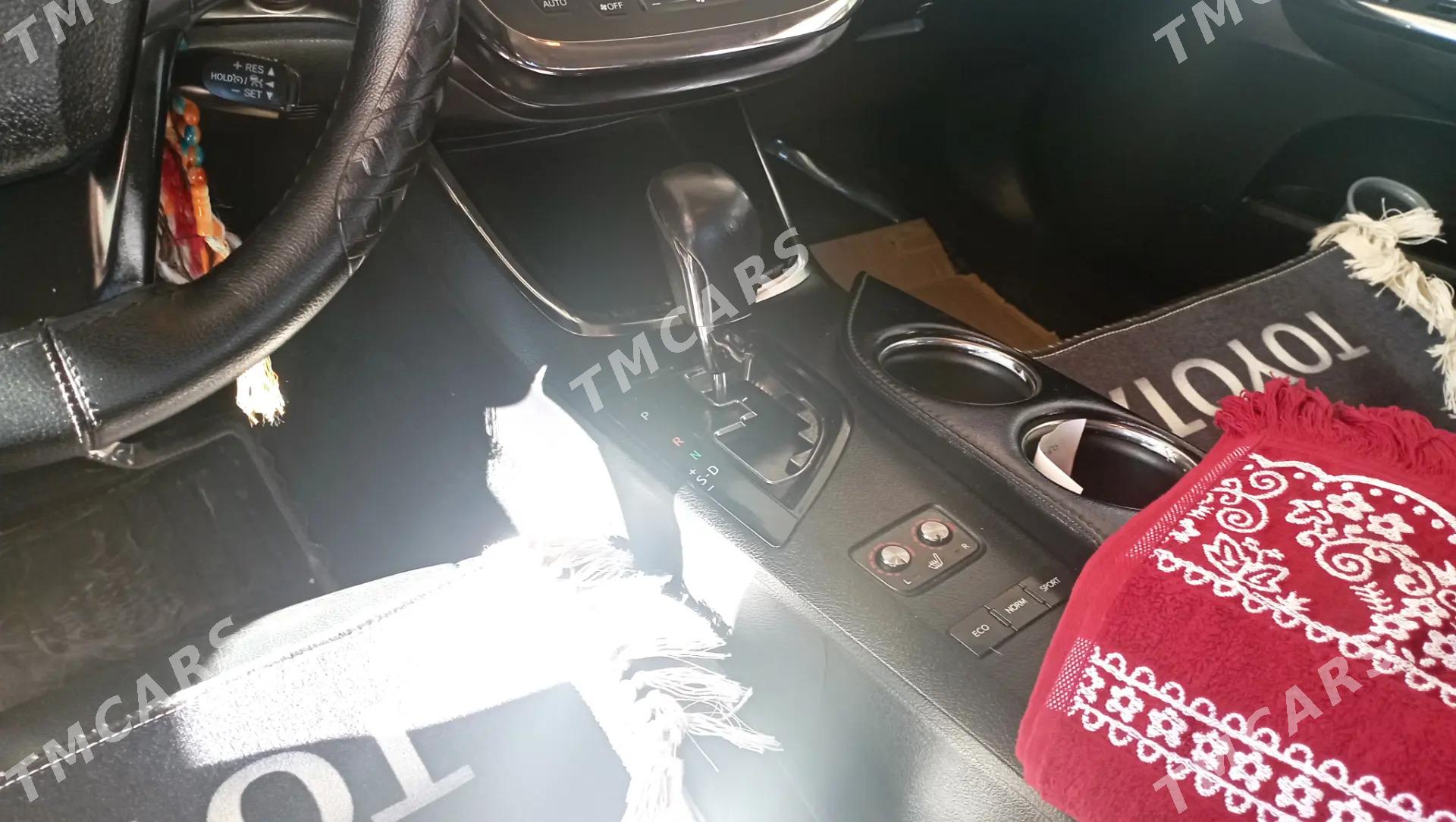 Toyota Avalon 2018 - 350 000 TMT - Дашогуз - img 3
