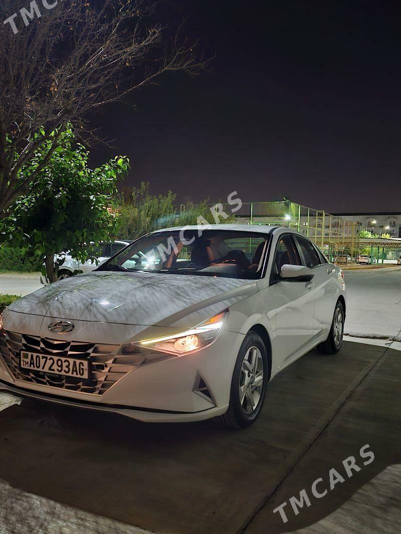 Hyundai Elantra 2022 - 245 000 TMT - Кëши - img 3