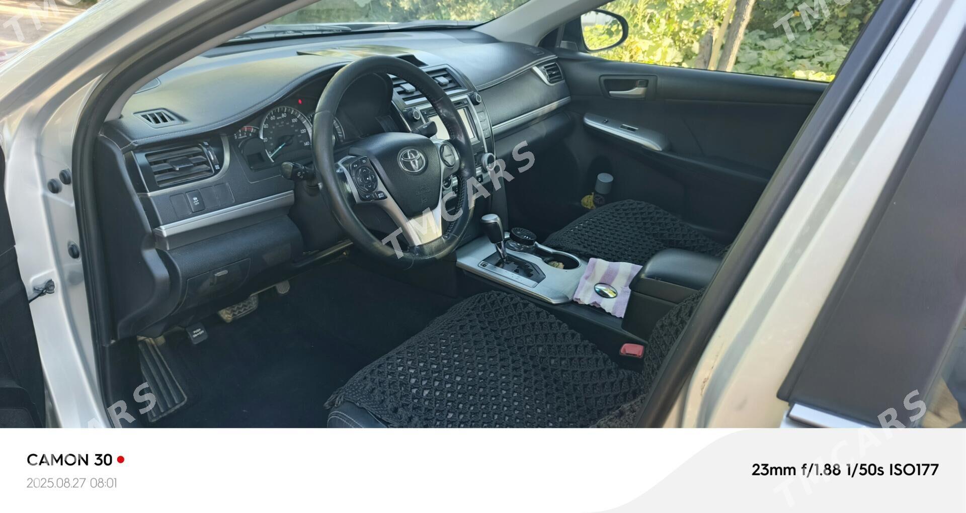 Toyota Camry 2012 - 230 000 TMT - Дашогуз - img 5