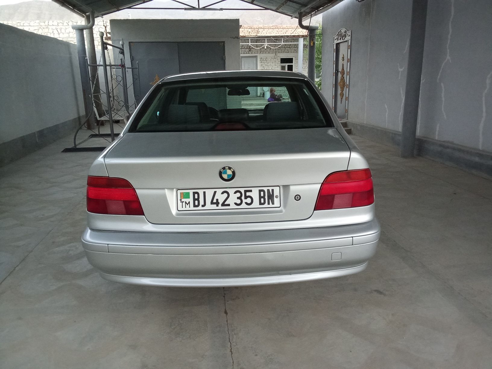 BMW 528 1997 - 85 000 TMT - Балканабат - img 9