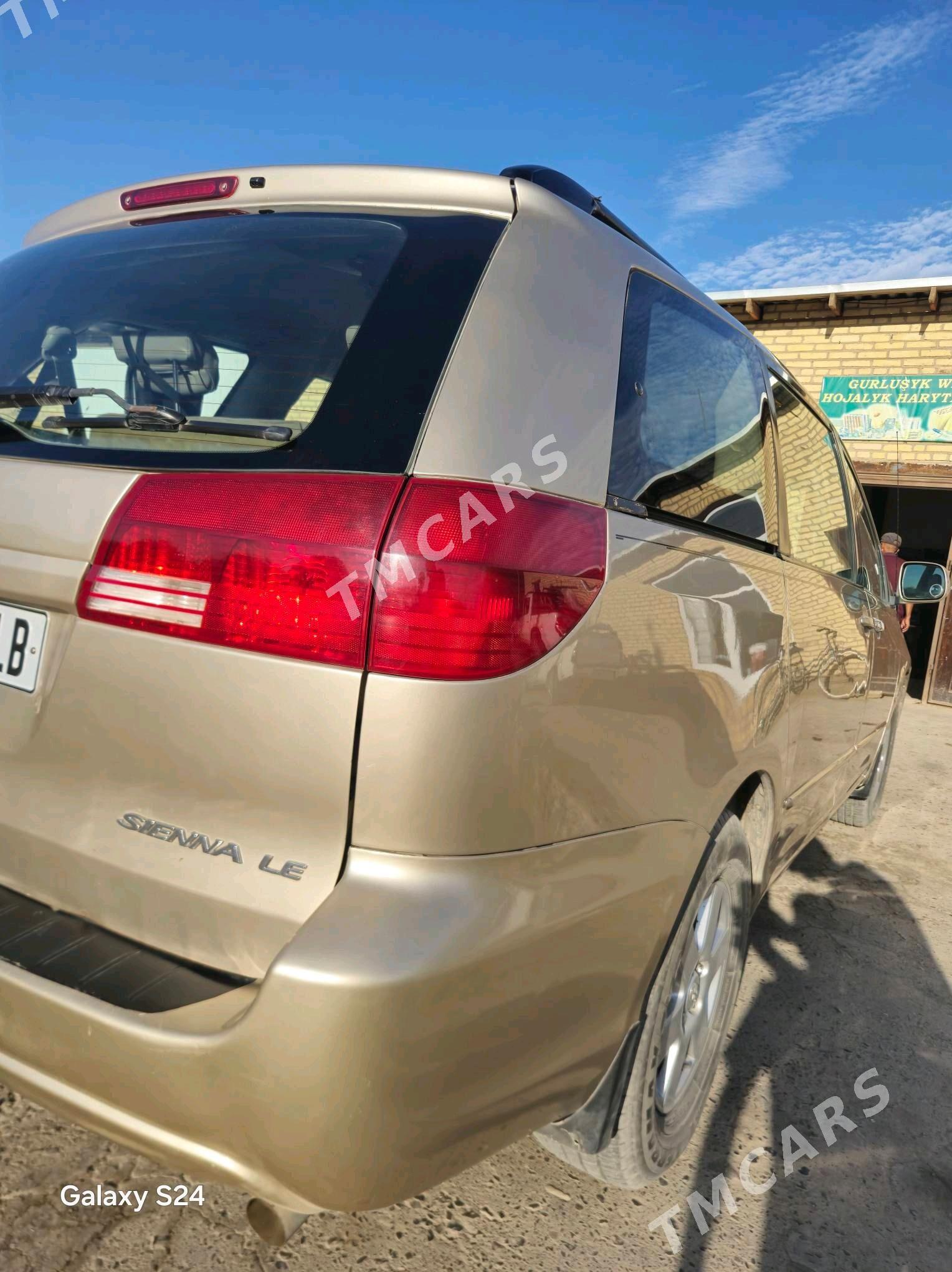 Toyota Sienna 2004 - 210 000 TMT - Туркменабат - img 10